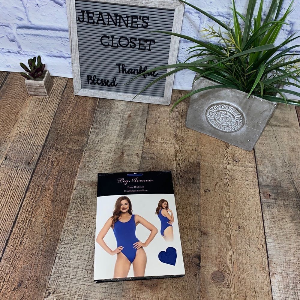 Brand New Basic Sleeveless Bodysuit Leg Avenue Blue S/M
